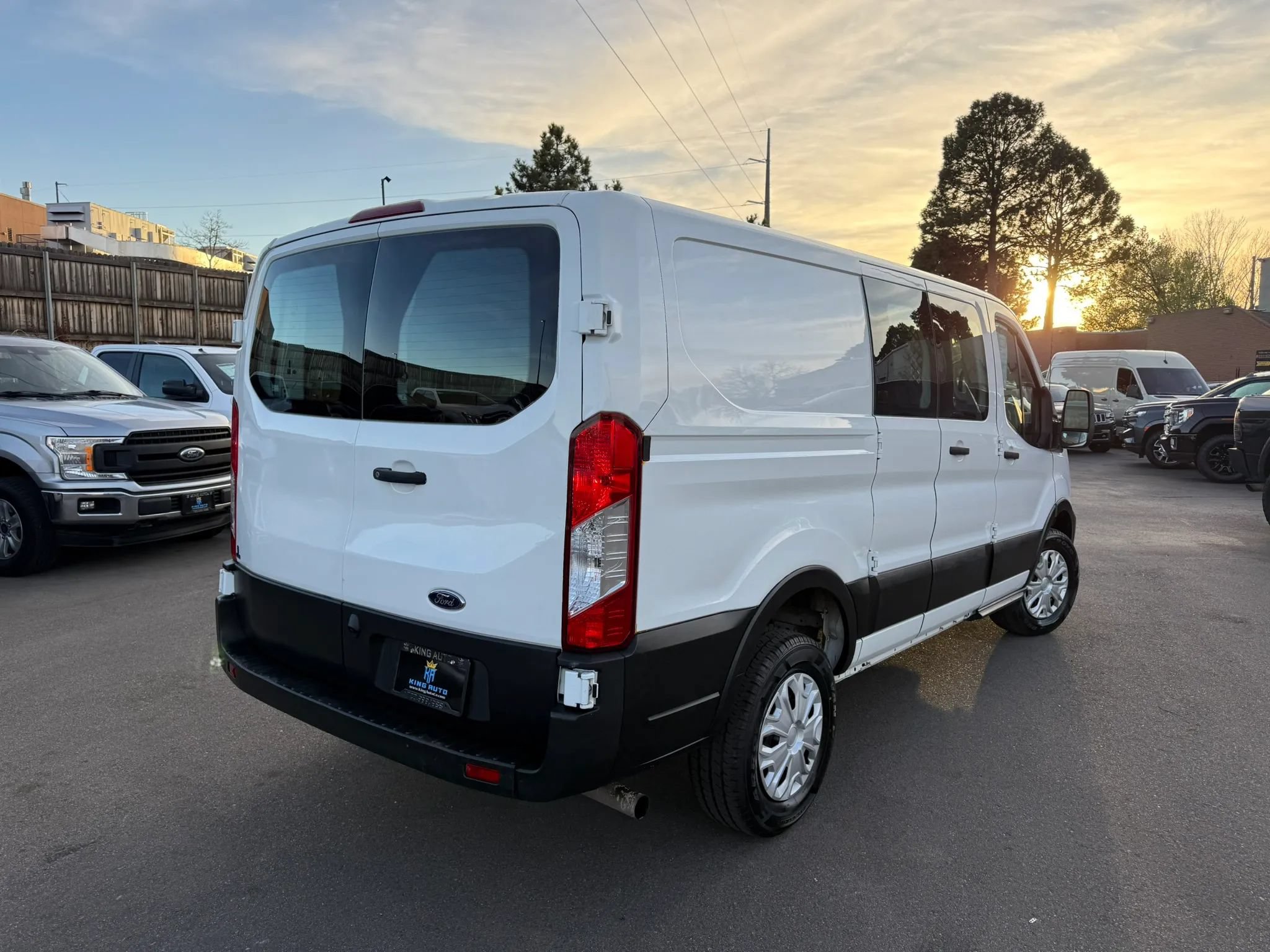 Used 2021 Ford Transit 250 Low Roof w/ Exterior Upgrade Package RWD image 5