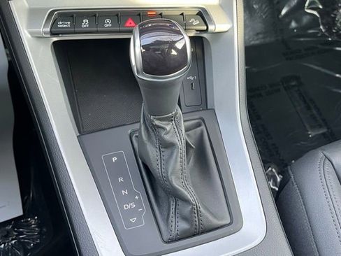 Used 2023 Audi Q3 2.0T Premium image 15