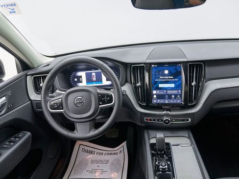 Certified 2025 Volvo XC60 B5 Plus AWD/4WD image 24