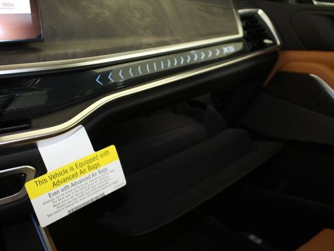 New 2026 BMW X5 xDrive50e w/ Executive Package image 28