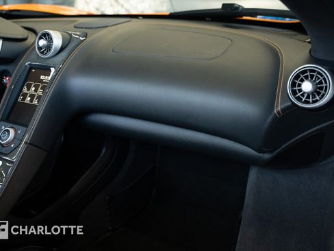 Used 2014 McLaren MP4-12C Spider image 30