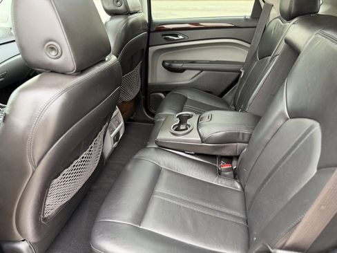 Used 2011 Cadillac SRX Luxury image 12