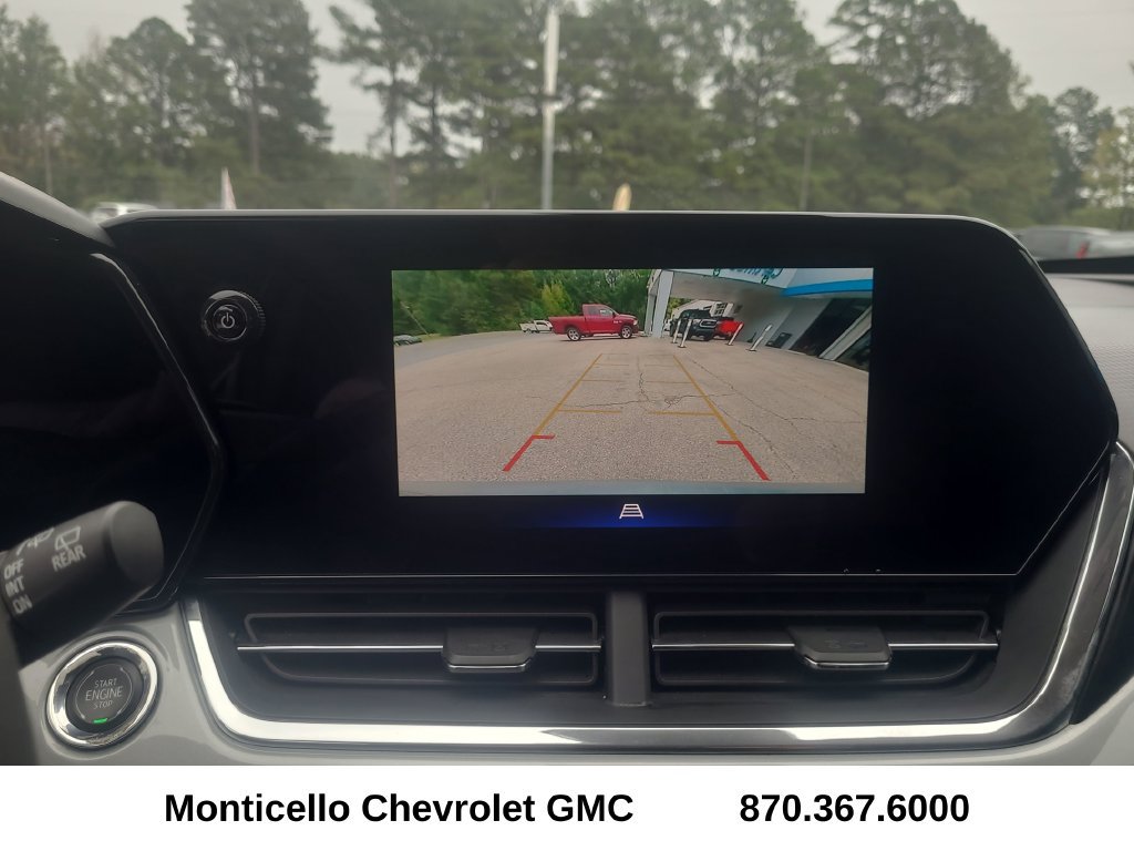 Used 2025 Chevrolet Trax LT FWD image 22