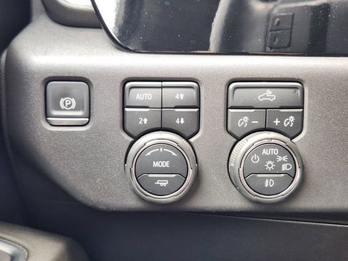 Certified 2025 Chevrolet Silverado 1500 LT Trail Boss AWD/4WD image 22