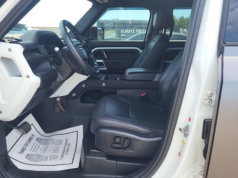 Used 2021 Land Rover Defender 110 X-Dynamic HSE AWD/4WD image 7