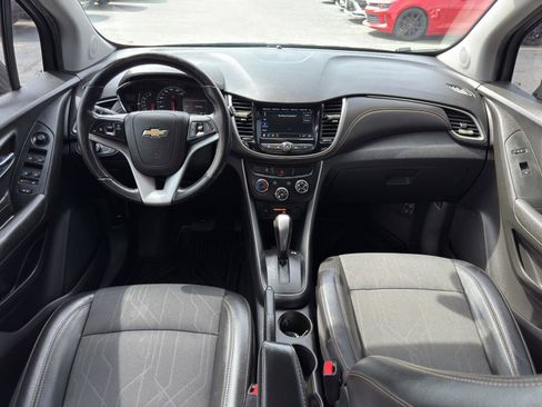 Used 2019 Chevrolet Trax LT w/ LT Convenience Package image 25