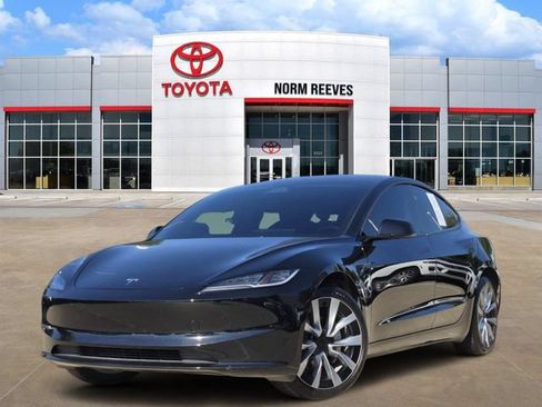 Used 2025 Tesla Model 3 Long Range RWD image 1