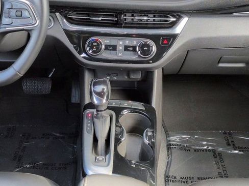 Used 2025 Buick Envista Sport Touring FWD image 18