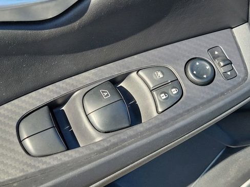 Used 2024 Nissan Sentra SV FWD image 16