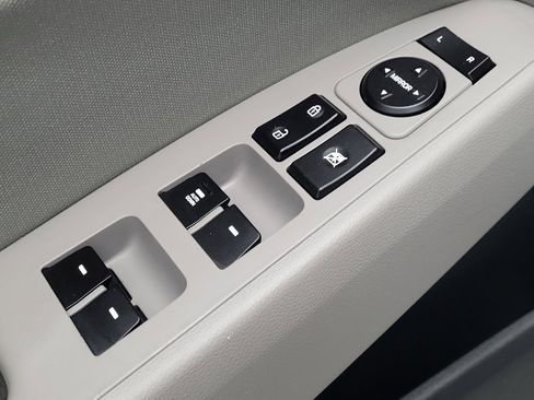 Used 2018 Hyundai Elantra SEL image 27