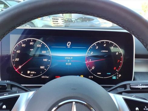 Used 2025 Mercedes-Benz C 300 4MATIC Sedan image 18