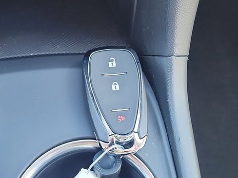 Used 2022 Chevrolet Equinox LS w/ LS Convenience Package image 18