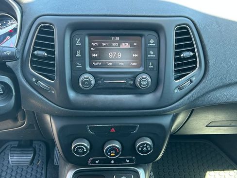 Used 2018 Jeep Compass Sport w/ Cold Weather Group AWD/4WD image 14