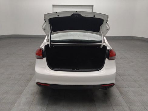 Used 2017 Kia Forte S image 29