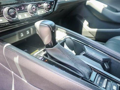 Used 2025 Honda Accord Sport image 17