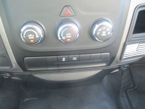 Used 2018 RAM 1500 Tradesman w/ Popular Equipment Group RWD image 18