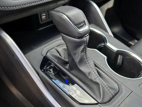 Used 2024 Toyota Highlander XSE image 11