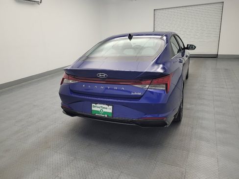 Used 2023 Hyundai Elantra Limited w/ Winter Weather Package FWD image 7