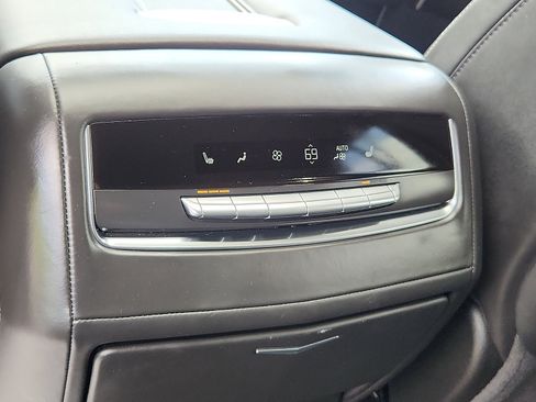 Used 2024 Cadillac Escalade ESV V w/ LPO, ONYX Package AWD/4WD image 14