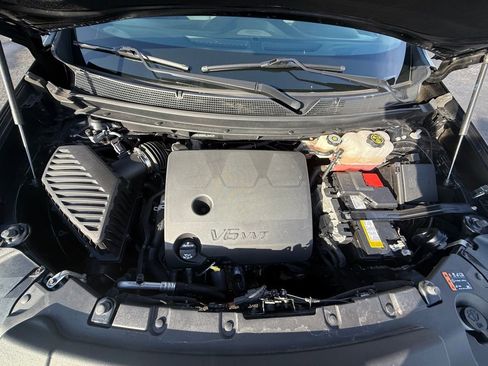 Used 2022 Chevrolet Traverse LT w/ LPO, Floor Liner Package image 26