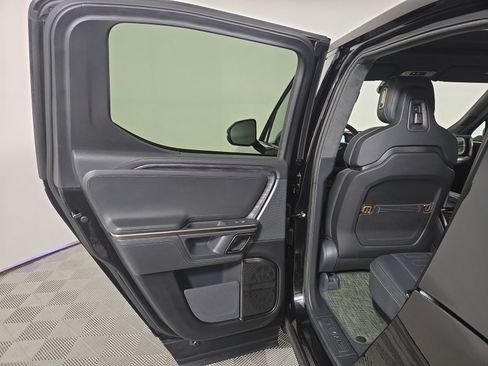 Used 2022 Rivian R1T Launch Edition image 17