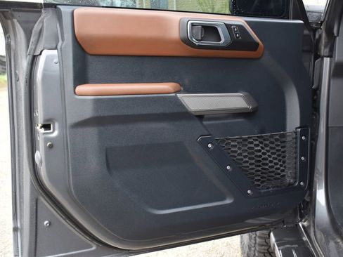 Used 2023 Ford Bronco Outer Banks w/ Sasquatch Package image 8