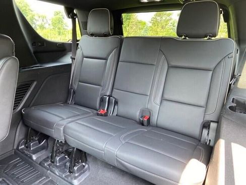 Used 2022 GMC Yukon SLT w/ SLT Premium Package AWD/4WD image 21