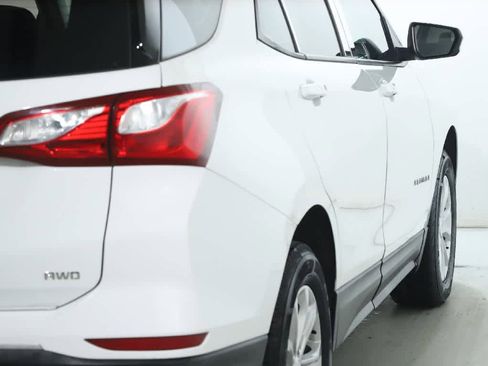 Used 2019 Chevrolet Equinox LS w/ LPO, Floor Liner Package image 42