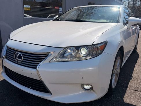 Used 2015 Lexus ES 300h FWD image 35