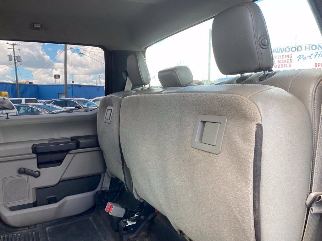 Used 2017 Ford F350 XL w/ Camper Package RWD image 11