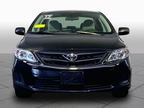 Used 2012 Toyota Corolla LE FWD image 3