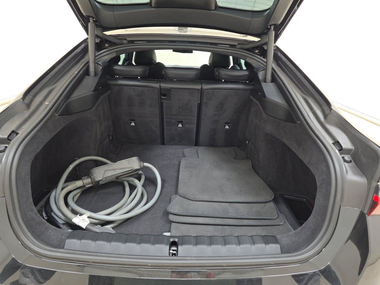 Used 2023 BMW i4 eDrive40 w/ M Sport Package RWD image 13