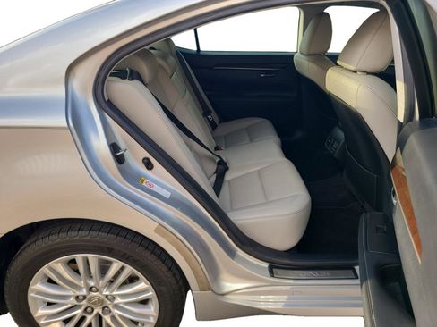 Used 2013 Lexus ES 350 w/ Luxury Pkg FWD image 21