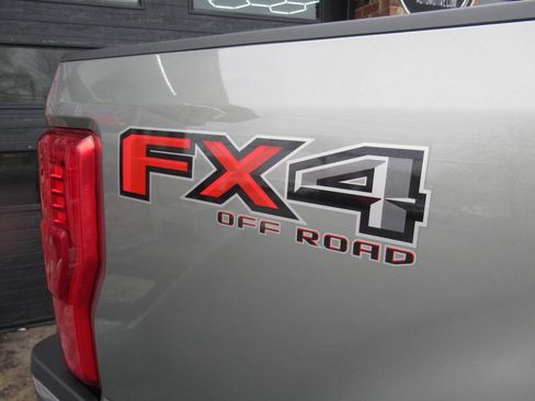 Used 2019 Ford F350 Lariat w/ Lariat Ultimate Package image 9