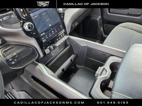 Used 2024 RAM 2500 Big Horn w/ Night Edition AWD/4WD image 15