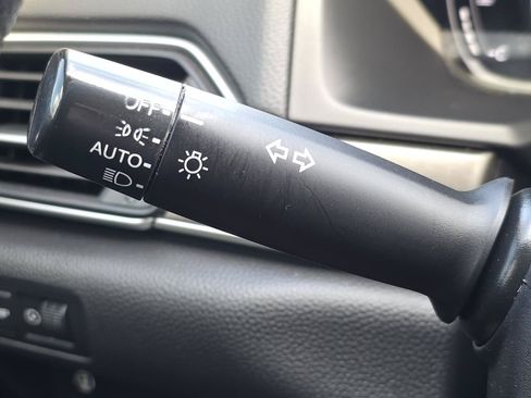 Used 2018 Honda Accord LX image 26