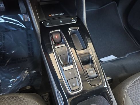 Used 2023 Chevrolet Bolt EUV LT FWD image 16