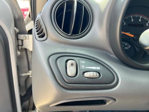 Used 2003 Pontiac Grand Am SE FWD image 57