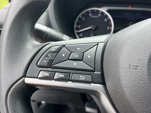 Used 2023 Nissan Sentra SV FWD image 28
