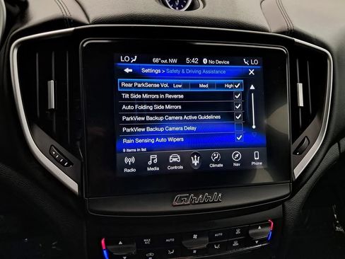 Used 2019 Maserati Ghibli S Q4 AWD/4WD image 12