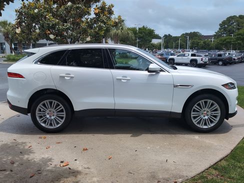 Used 2020 Jaguar F-PACE Portfolio AWD/4WD image 11