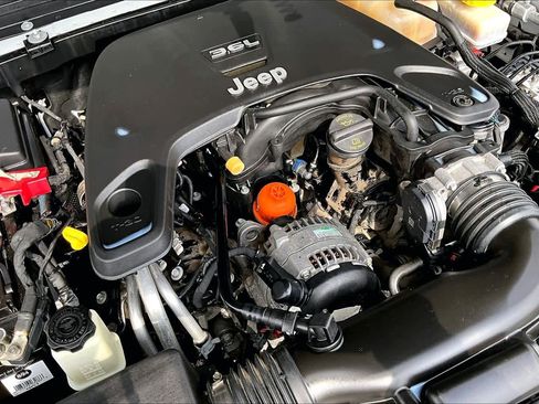 Used 2020 Jeep Wrangler Sport image 36