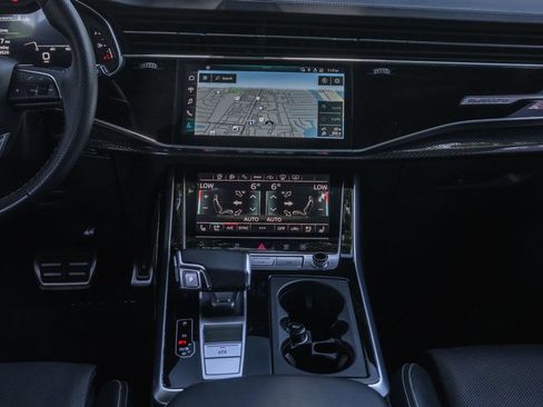 Used 2023 Audi SQ8 Prestige AWD/4WD image 18