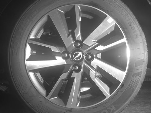 Used 2025 Nissan Versa SV FWD image 14