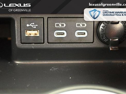 Used 2023 Toyota Highlander XSE FWD image 17