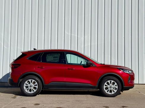 Certified 2025 Ford Escape Active w/ Cold Weather Package image 6