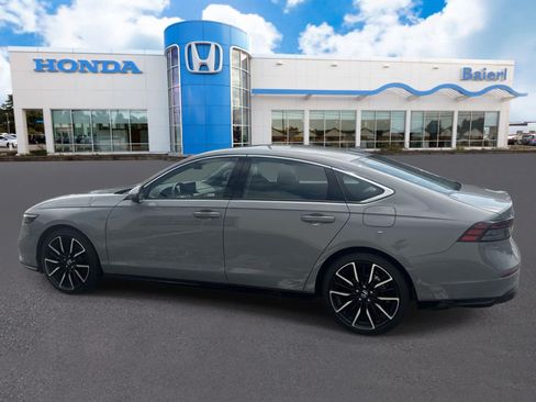 Used 2026 Honda Accord Touring image 2