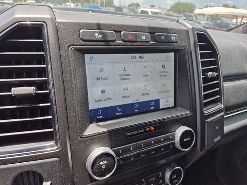Used 2021 Ford Expedition Limited RWD image 4