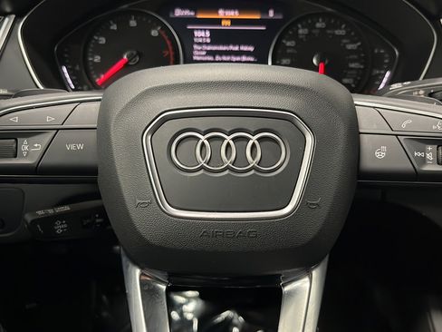 Used 2023 Audi Q5 2.0T Premium w/ Convenience Package AWD/4WD image 16