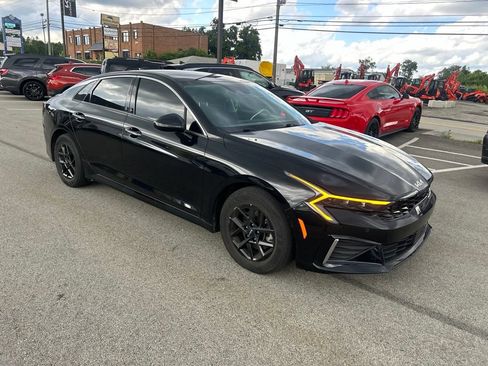 Certified 2025 Kia K5 LXS FWD image 1